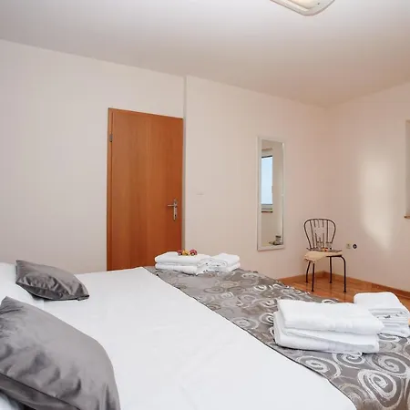 Apartman Plaza Zavala