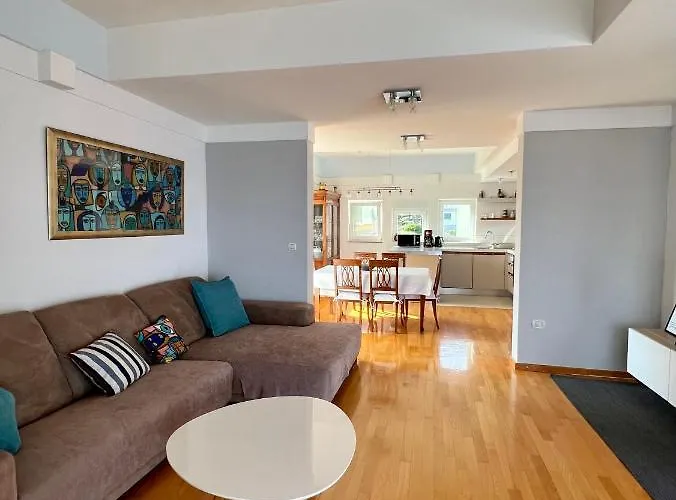 Plaza Apartmán Zavala